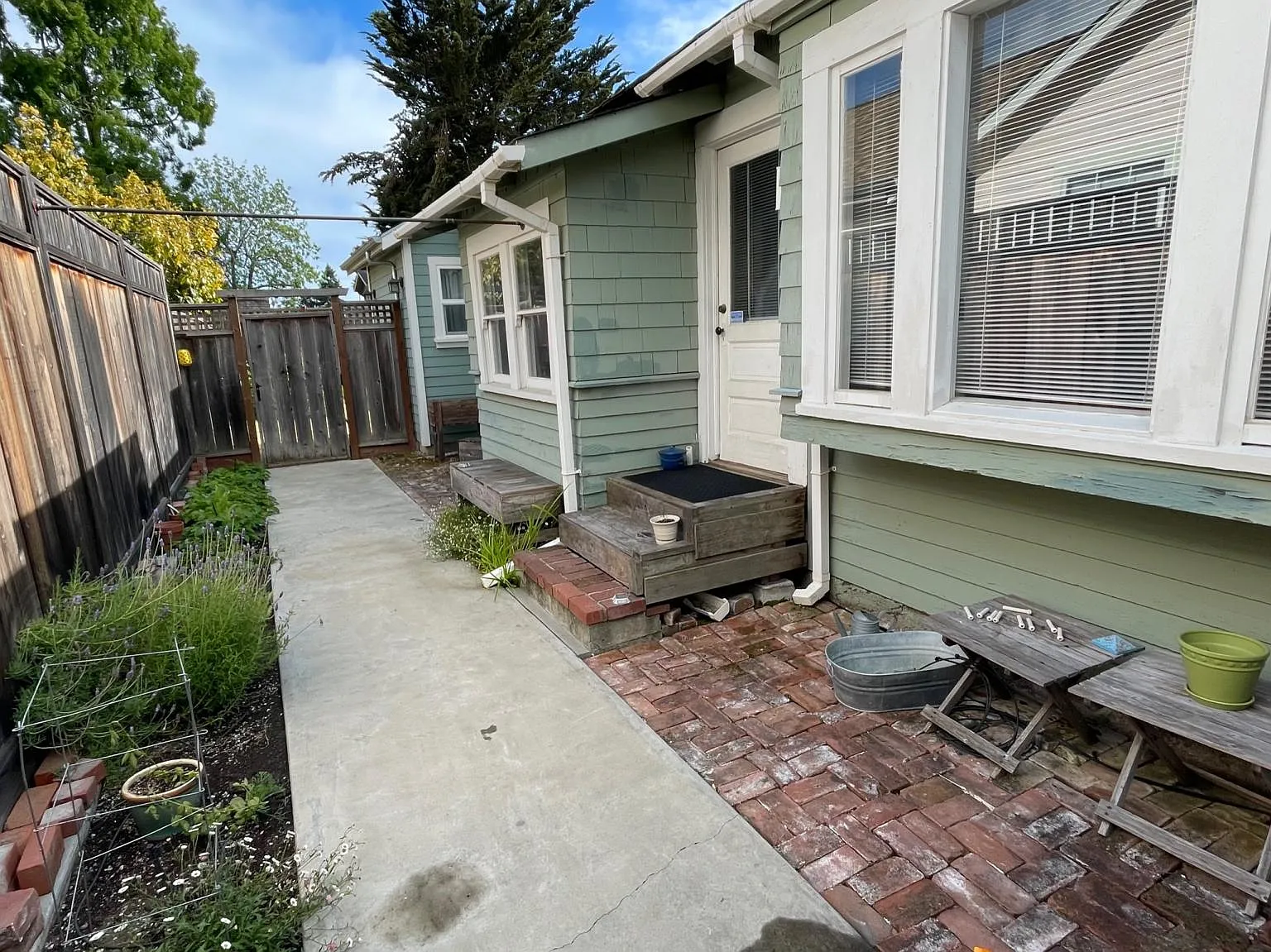 430 Windham St — Photo 2