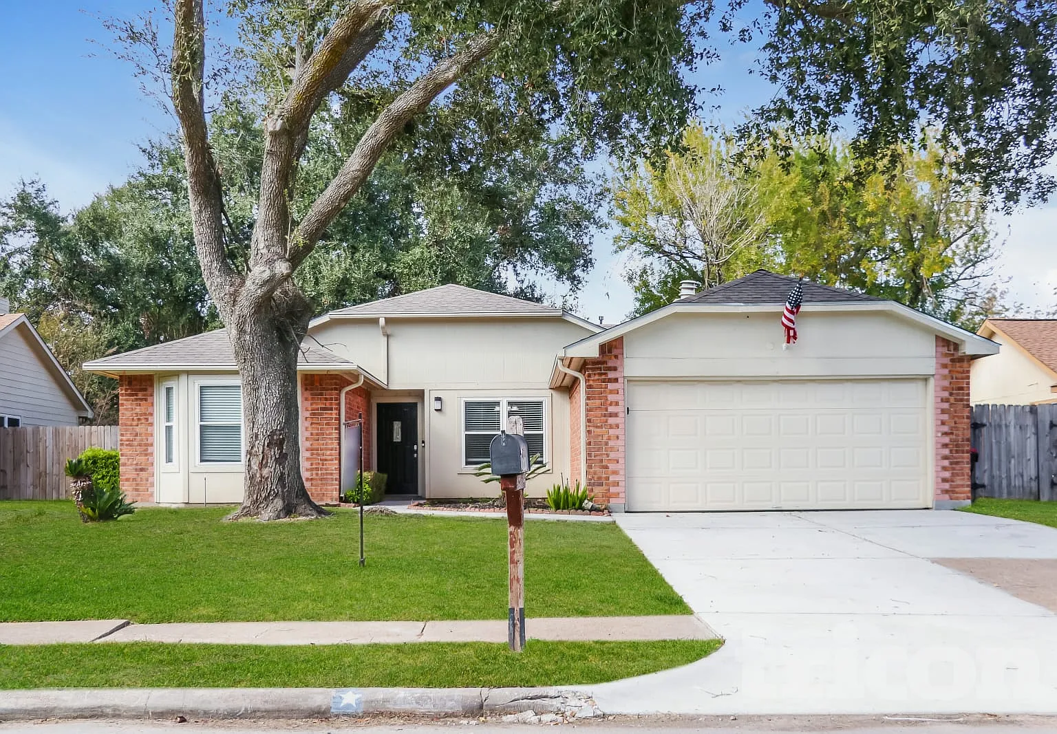 12211 Kleinmeadow Drive Houston TX — Photo 1