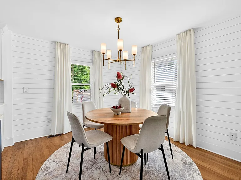 1214 N Sharon Amity Rd — Photo 13
