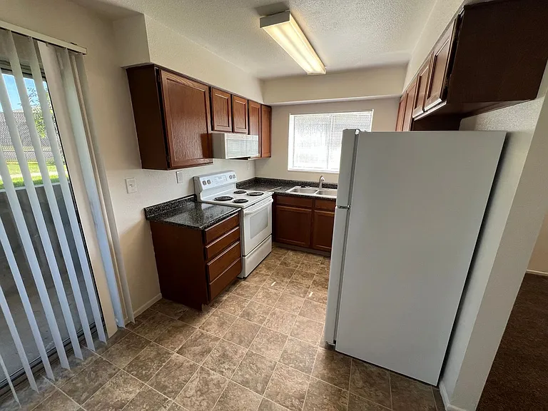 4689 S Brookwillow Cv #B — Photo 15