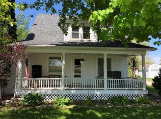 5505 32nd Ave, Center Point, IA 52213