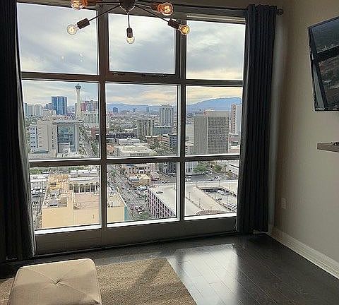 2nd image of 150 N Las Vegas Blvd #2505