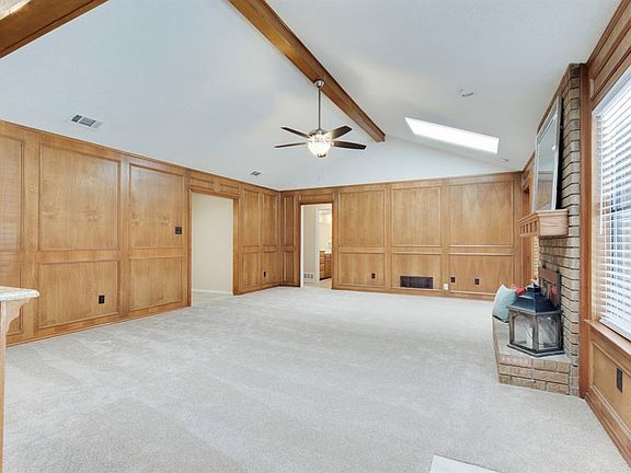 5th image of 1912 Royalwood Dr