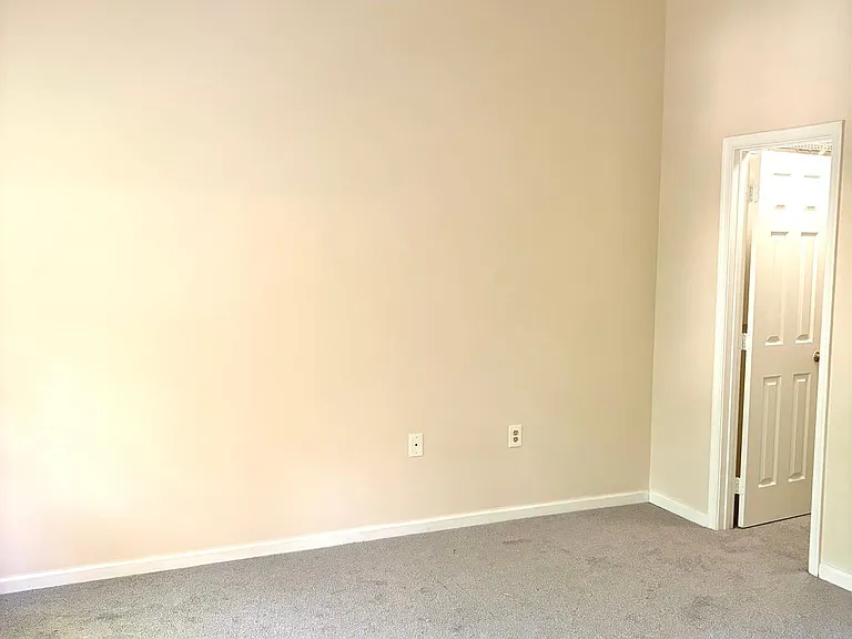 1003 Simsbury Ct — Photo 18