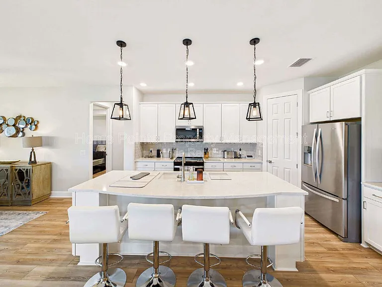 19563 Utopia Ln — Photo 11
