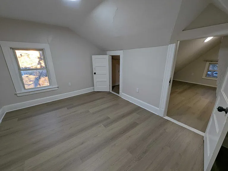 184 Buckingham St #2 — Photo 8
