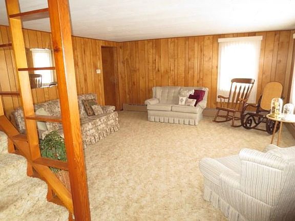 2nd image of 134 Bartle Ave
