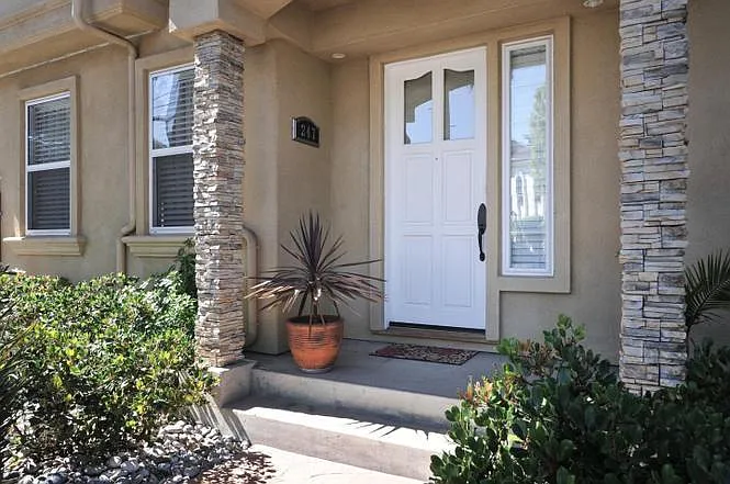 247 Shelley Ave