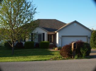 631 Queen Elizabeth, Madisonville, KY 42431