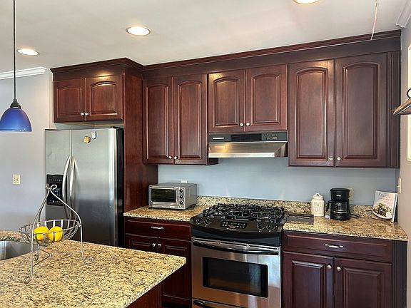 5th image of 13 1/2 Merrimac St #1