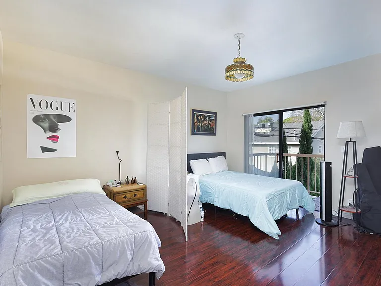 2022 S Bentley Ave #202 — Photo 5