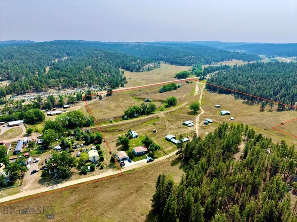 32 Montana St, Roundup, MT 59072