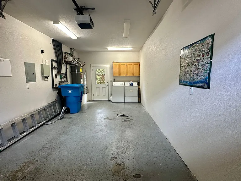 3220 T St #2 — Photo 20