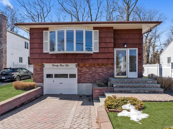 2310 Willow Street, Wantagh, NY 11793