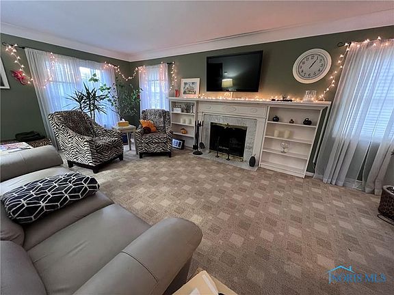 3rd image of 4253 Kingsmoor Dr