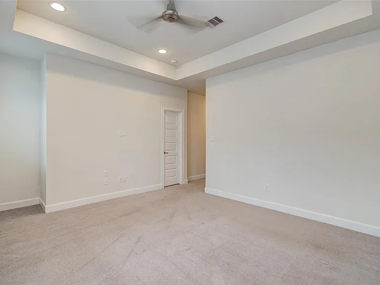 2810 Grand Fountains Dr #B — Photo 27