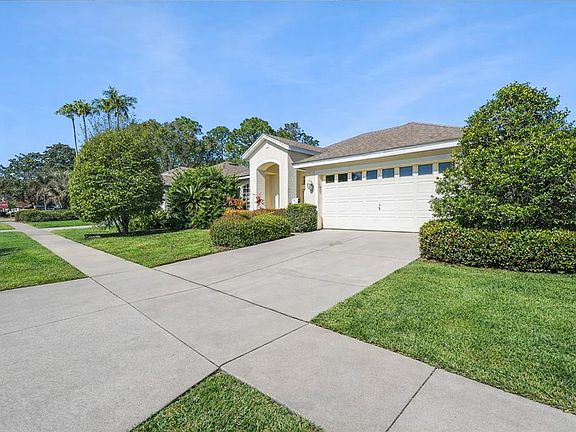 2nd image of 8032 PINE HOLLOW DRIVE