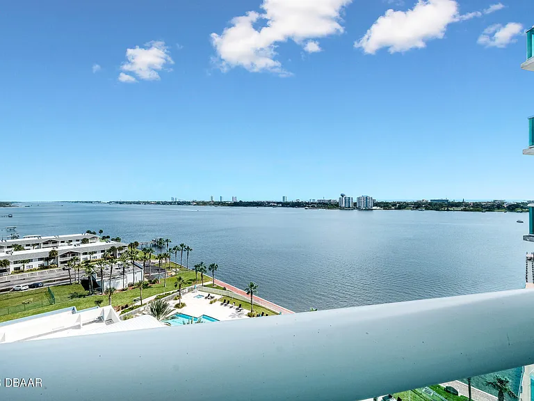 241 Riverside Dr #1006 — Photo 3