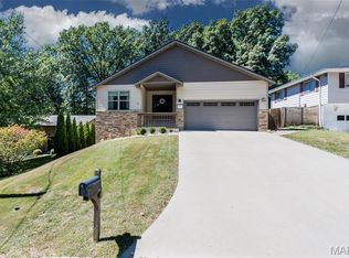 311 Barnett Dr, Edwardsville, IL 62025