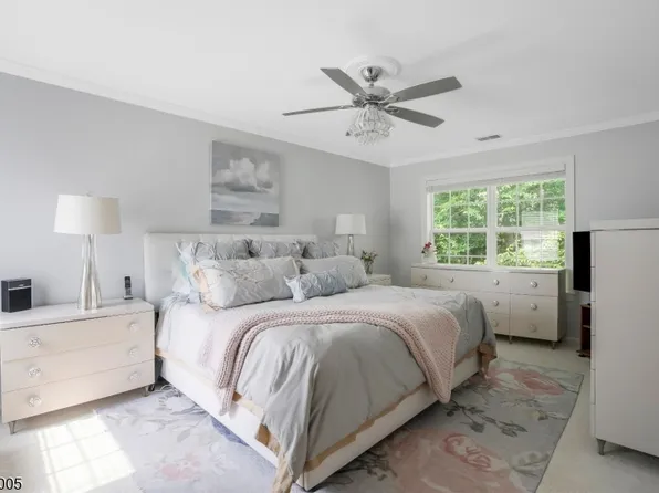 1308 Grandview Ct, Hanover Twp., NJ 07981