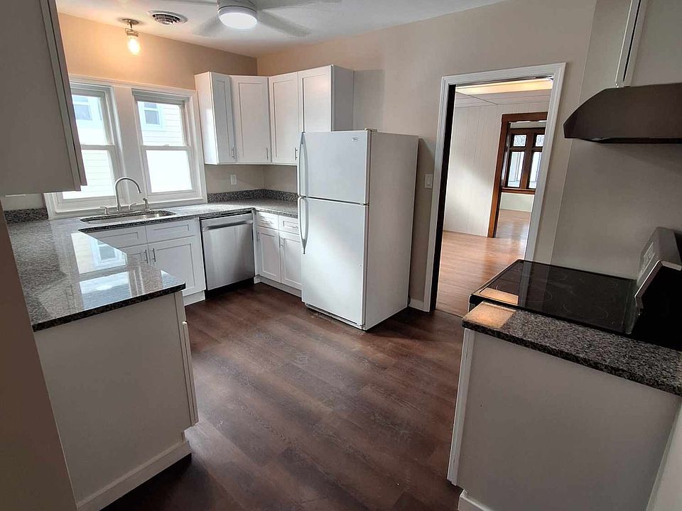 1st image of 34 Roosevelt Ave #2