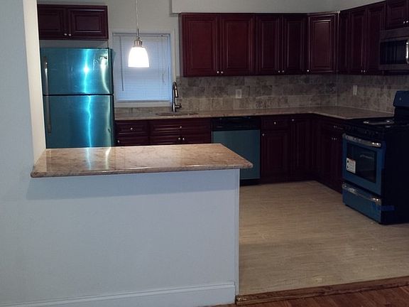 3rd image of 11634 146th St