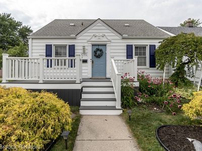 1090 Cambridge Rd, Berkley, MI, 48072