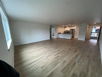 314 Washington Ave SW — Photo 3