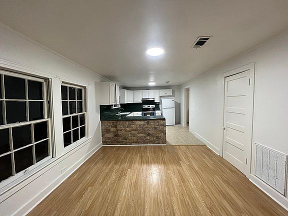 5th image of 8437 Wingfield Dr