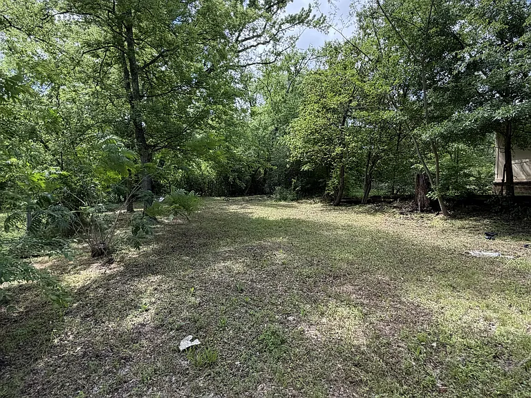 800 W 25th St — Photo 16