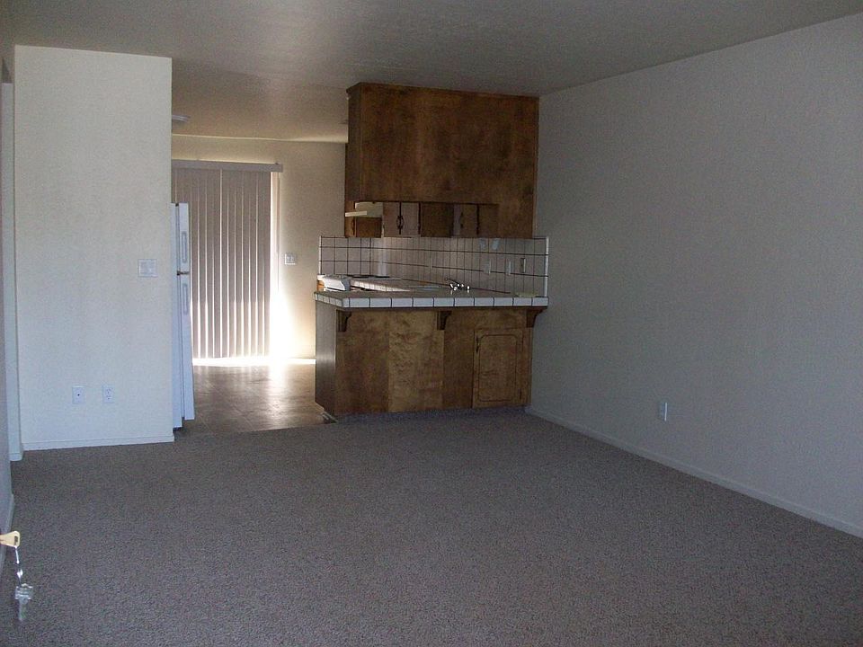 2nd image of 5219 W Cambridge Ave