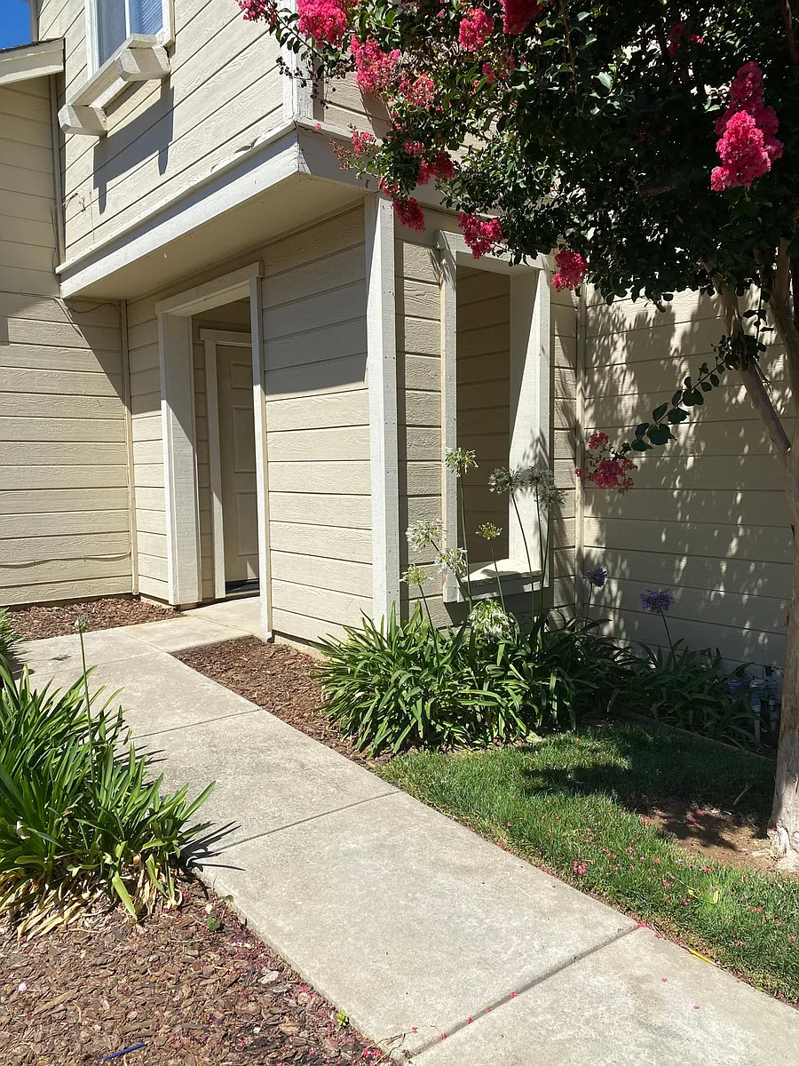 Building Photo - 6302 Laguna Mirage Ln