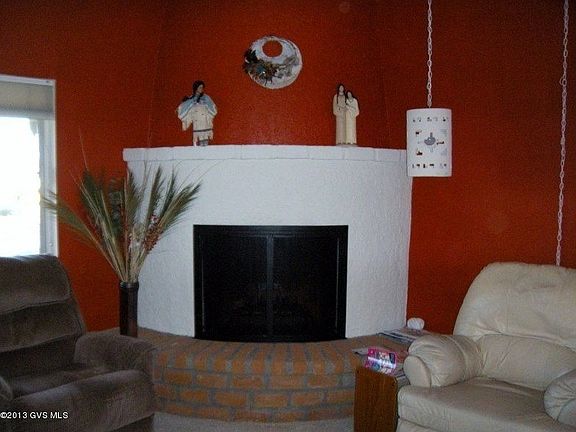 3rd image of 815 W Paseo Del Prado
