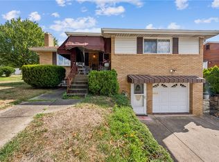 275 Robinhood Rd, Pittsburgh, PA 15220