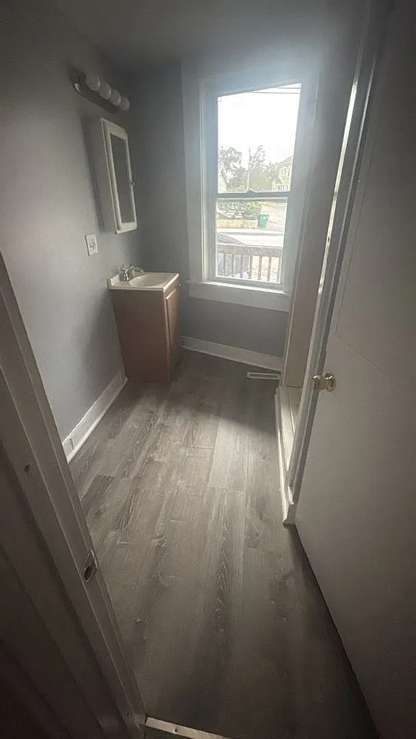 235-237 Oak Street — Photo 3