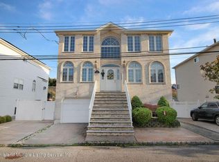 86 Bayview Ln #1, Staten Island, NY 10309