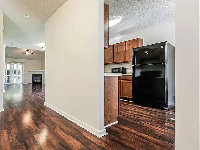 1296 River Rock Rd — Photo 2
