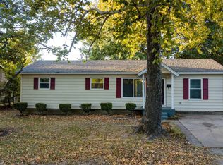 326 E Maple St S, Skiatook, OK 74070