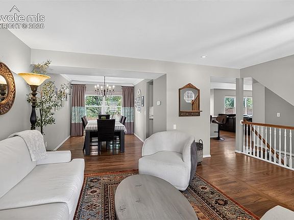5th image of 6251 Stemwood Dr
