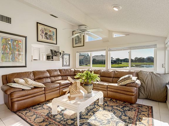 3rd image of 5783 Lakeview Mews Pl