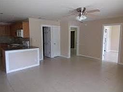 5th image of 600 Hedgewood Dr #B