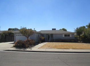 190 W Swift Ave, Clovis, CA 93612