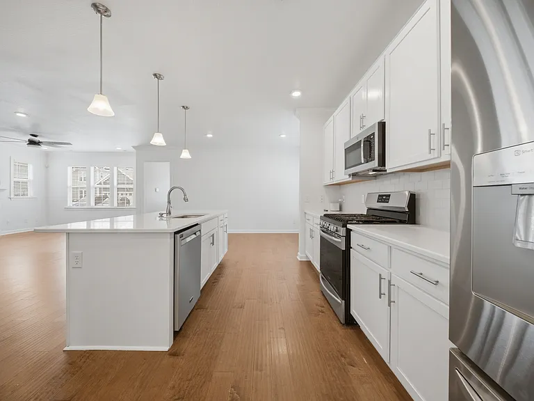 5049 Duxbury Rd — Photo 12