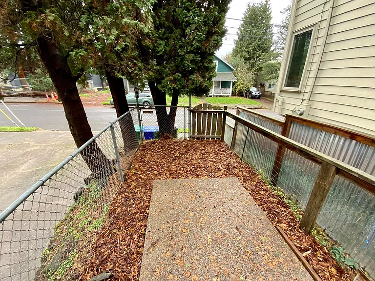 3925 SE Boise St — Photo 38