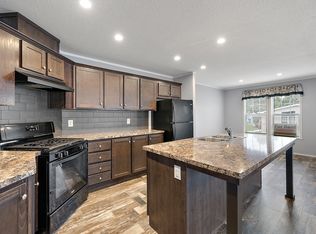 16751 Turner Rd #131, Lansing, MI 48906