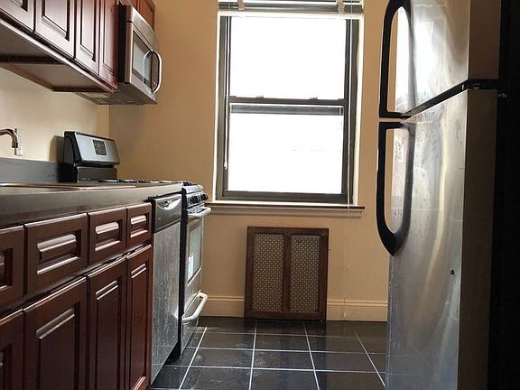 4th image of 6939 Yellowstone Blvd APT 220