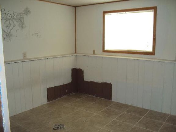 3rd image of 8001 Noble Ave N