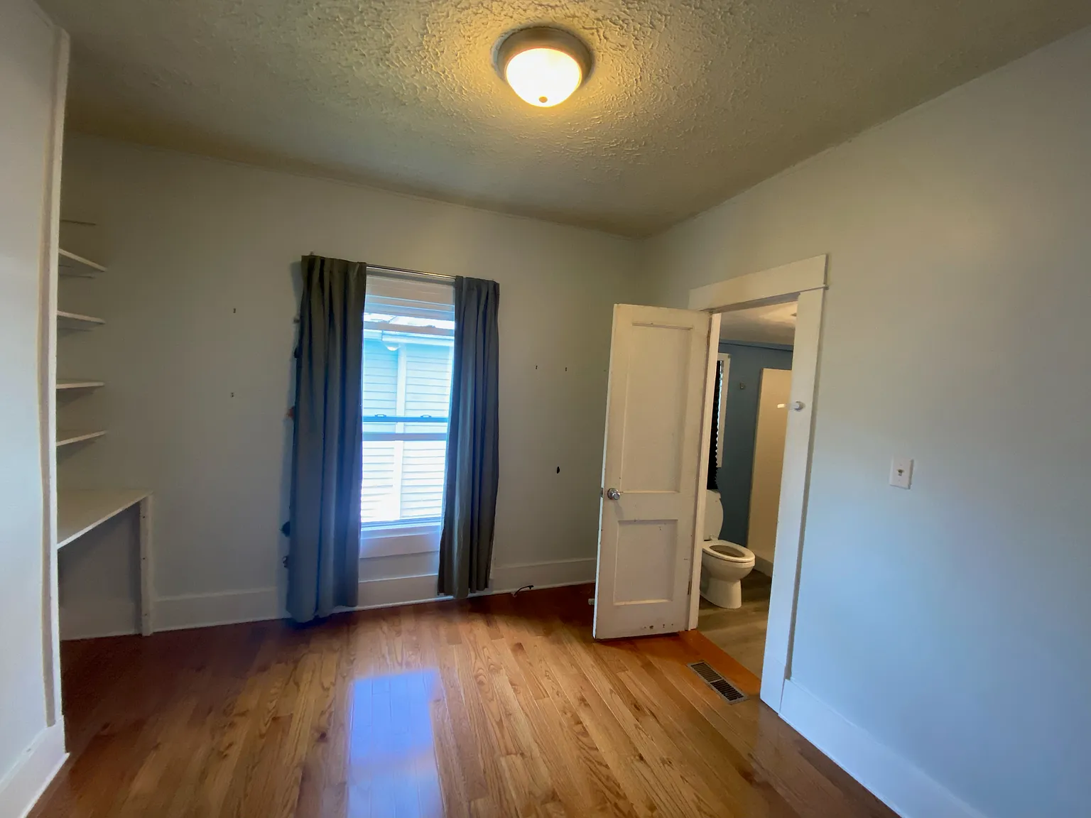 2 bed, 1158 sqft, $1,650 — Photo 4