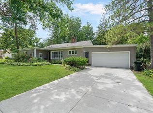 1903 Edwards Ave, Cedar Falls, IA 50613