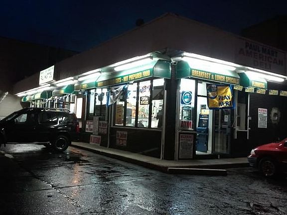 2nd image of 1190 Bay St